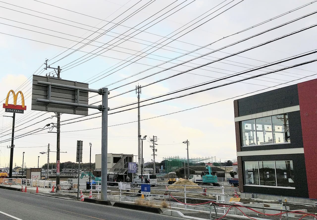 マクドナルド477菰野湯の山街道店