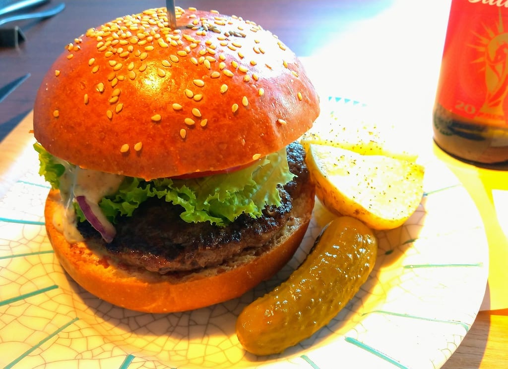 NIKURU BURGER