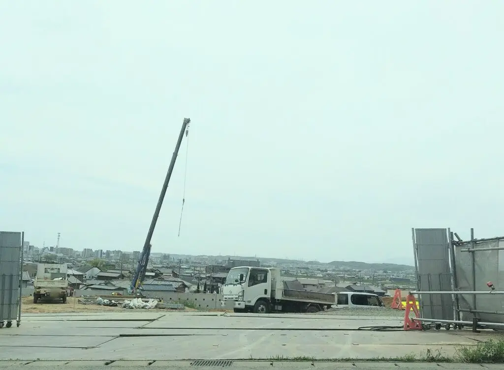 アクロスプラザ